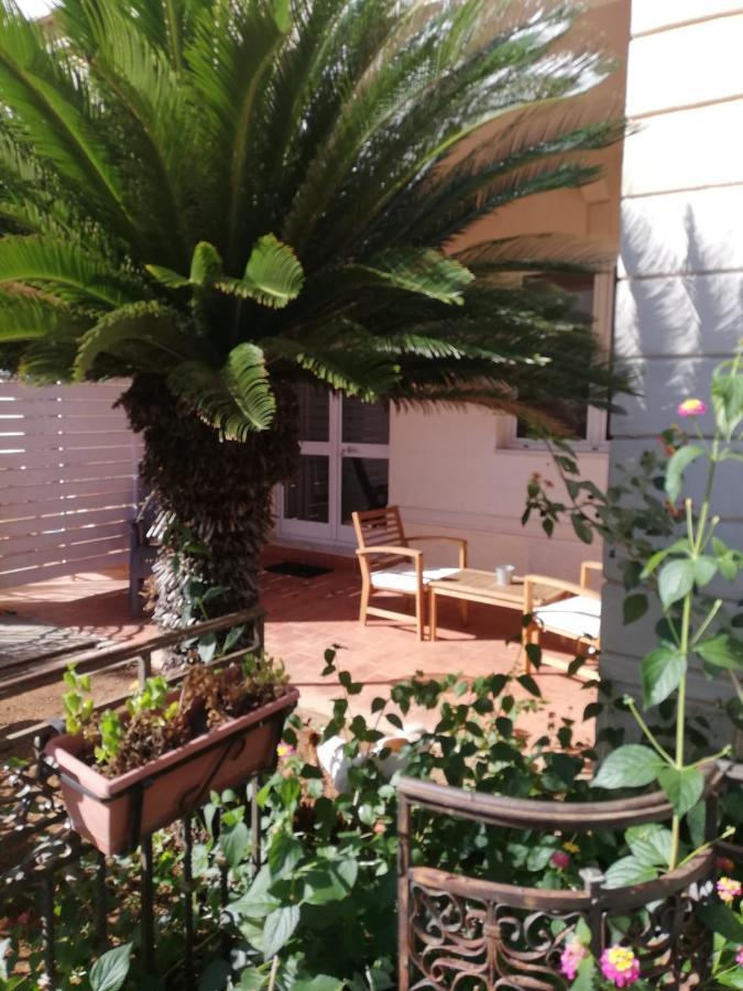 Couette-café Antonella Mondello *